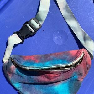 FANNY PACK Colorful Tie-Dye